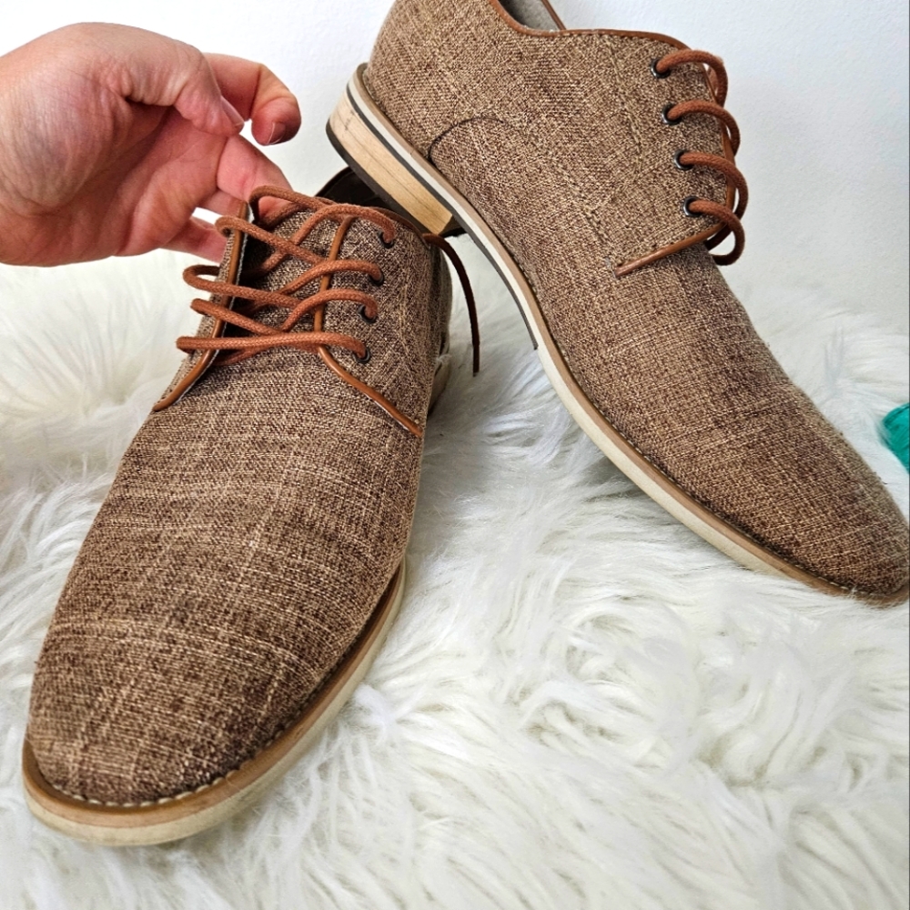 Beige sz 9 men shoes